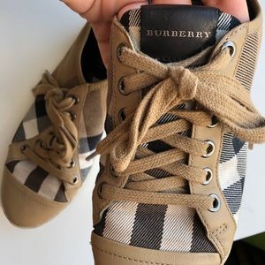 Burberry sneakers